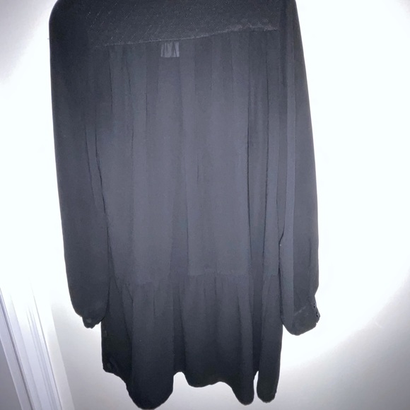 Parisian Little Black Dress - Picture 3 of 8